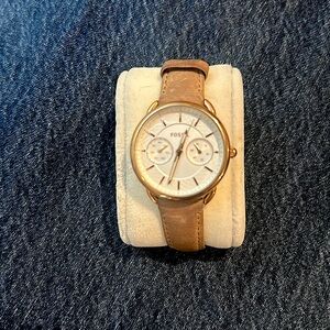Fossil watch. Gold and tan